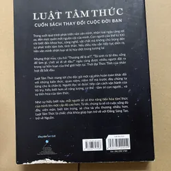 Luật Tâm Thức (sách có nhăm góc như hình) 600908