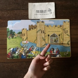 Sách ngoại văn The Castle - Peep inside, New, Board Book 483037