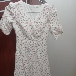 Chiếc váy nhỏ nhắn hoa xinh xắn 928447