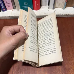 [Chữ Ký Tác Giả] - II Truyện Dài: Con Chó Hoang Và Những Điều Bí Ẩn - Nguyễn Thị Bích Nga 755413