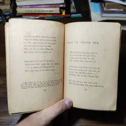 Hai Đợt Sóng - Xuân Diệu 1021258