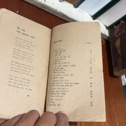 II Thơ: Đi Bên Mùa Thu - Nhiều Tác Giả - 1984 765055