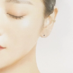 K18YG Bông tai kim cương 0.075CT một bên - Hàng hiệu Authentic 873997