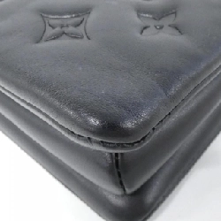 Túi đeo vai Louis Vuitton Coussin PM M21260 - Hàng hiệu Chính hãng 763985