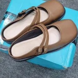 Sục nữ mũi vuông 2 quai ngang da lì, đế 2cm 928671