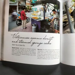 Sách ẩm thực "SaiGon street food" 592013