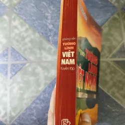 Phỏng vấn tướng lĩnh Việt Nam tuyển tập - Phan Hoàng 782639