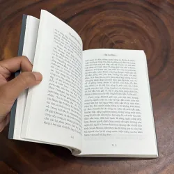 II Tiểu Thuyết: Hạt Cơ Bản - MICHEL HOUELLEBECQ - 2006 976268