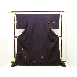 Áo kimono thăm viếng thêu - Hàng hiệu Authentic