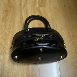 Túi nữ mini phom hến đi tiệc da thật 2hand 936050