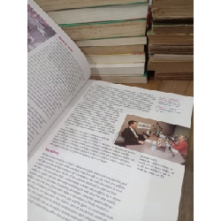 Media now: Communications media in the information age - Straubhaar/LaRose 790213