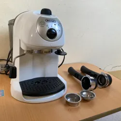 Máy pha cafe Delonghi EC200N-W .Espresso Cappuccino 590045