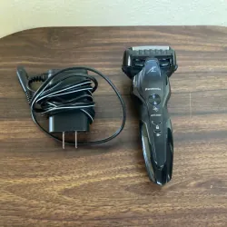 Máy cạo râu Panasonic ES-ST25 .Điện 100-240v 594603