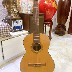 Đàn guitar Classic 6784