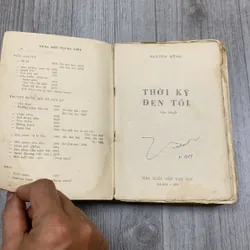 Thời kỳ đen tối - nguyên hồng. 6a2 718604