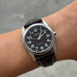 Đồng hồ pin năng lượng ánh sáng Nhật  1010991