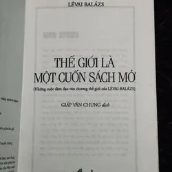 Thế giới là một cuốn sách mở 709320