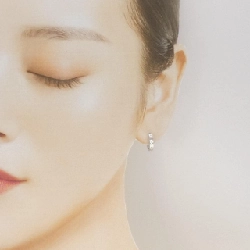 Khuyên tai Cartier Mini Love - Hàng hiệu Chính hãng 843677