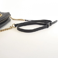 Túi xách vai GG Marmont 447632 DTD1T của Gucci 610844