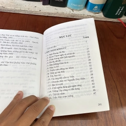 II Sách Lịch Sử: Giai Thoại Đất Quảng - Hoàng Hương Việt (Sưu Tầm) - 2004 543282