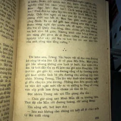 Hai trận tuyến - Hà Minh Tuân 799740