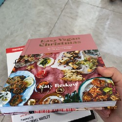 Sách easy Vegan christmas