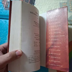 Buổi Sáng Bóng Tối Cô Đơn 932547