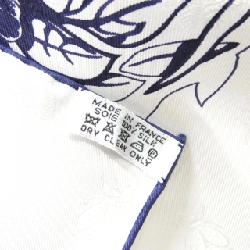 Khăn lụa JUNGLE LOVE của Hermès 624306