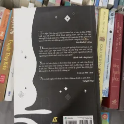 Thiên tài bên trái, kẻ điên bên phải  974440