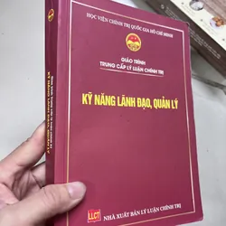Giáo trình trung cấp lý luận chính trị ( 5 tựa không trùng nhau 674326