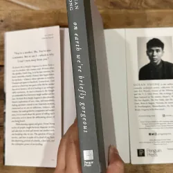 On Earth We're Briefly Gorgeous - Ocean Vuong 752886