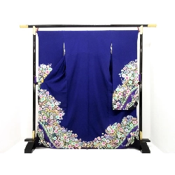 Kimono Furisode với kỹ thuật nhuộm Yuzen - Hàng hiệu Chính hãng