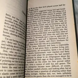 MUA 1 TẶNG 1: JOANNA TROLLOPE (Khổ lớn bìa cứng, tặng 1 khổ trung bìa mềm) 732531