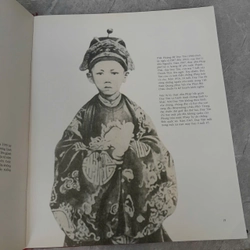 HỒ CHÍ MINH - MỘT CHÂN DUNG 546642