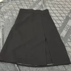 Quần jean, quần giữ nhiệt, chân váy...