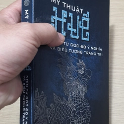 Mỹ thuật Huế nhìn từ góc độ ý nghĩa và biểu tượng trang trí 537569