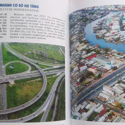 Việt Nam 40 năm đổi mới 1986-2026 528396