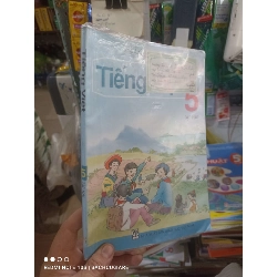 Tiếng Việt 5 tập hai 2022 mới 80% Giáo khoa HCM2702 Rebooks.vn