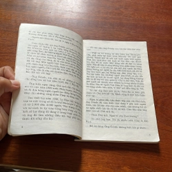II Tủ Sách Phòng Hồ Chí Minh: Những Người Con Đỡ Đầu Của Bác - Trần Đương - 2001 507415