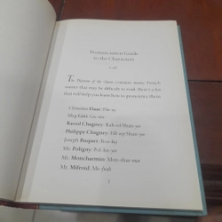 THE PHANTON OF THE OPERA (bản tiếng Anh: Bóng ma trong nhà hát) 464329