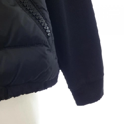 Moncler MONCLER 20938496000 Áo khoác lông 628000