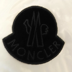 Áo khoác lông vũ MONCLER 636951