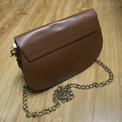 Túi nữ size 23*16*7 da mộc phom bầu 2hand 925654