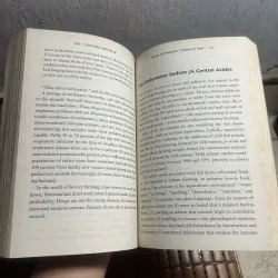 Eating Animal - Jonathan Safran Foer (sách real, còn tốt) 928670