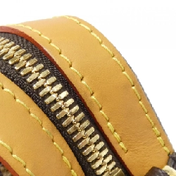 Túi đeo chéo Louis Vuitton Monogram Stripe (LV Squared) Trio Messenger M45965 613554