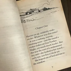 ✨𝑯𝒂𝒓𝒓𝒊𝒆𝒕'𝒔 𝑯𝒂𝒓𝒆✨ (A 1995 Parenting Magazine Reading Magic Award winner) 711706