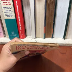 II Sách Thiếu Nhi: Ba Chuyện Ít Người Biết - Nhiều Tác Giả - 1988 764484