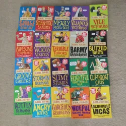 Horrible Histories Blood Curdling (Sách nhập) - 20 quyển 795982