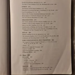 Robert E. Van Voorst - Anthopology of World Scriptures 779808