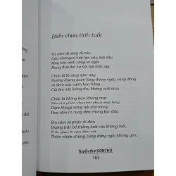 Tuyển thơ Sơn Thu: Đi giữa quê hương vẫn nhớ nhà 571632